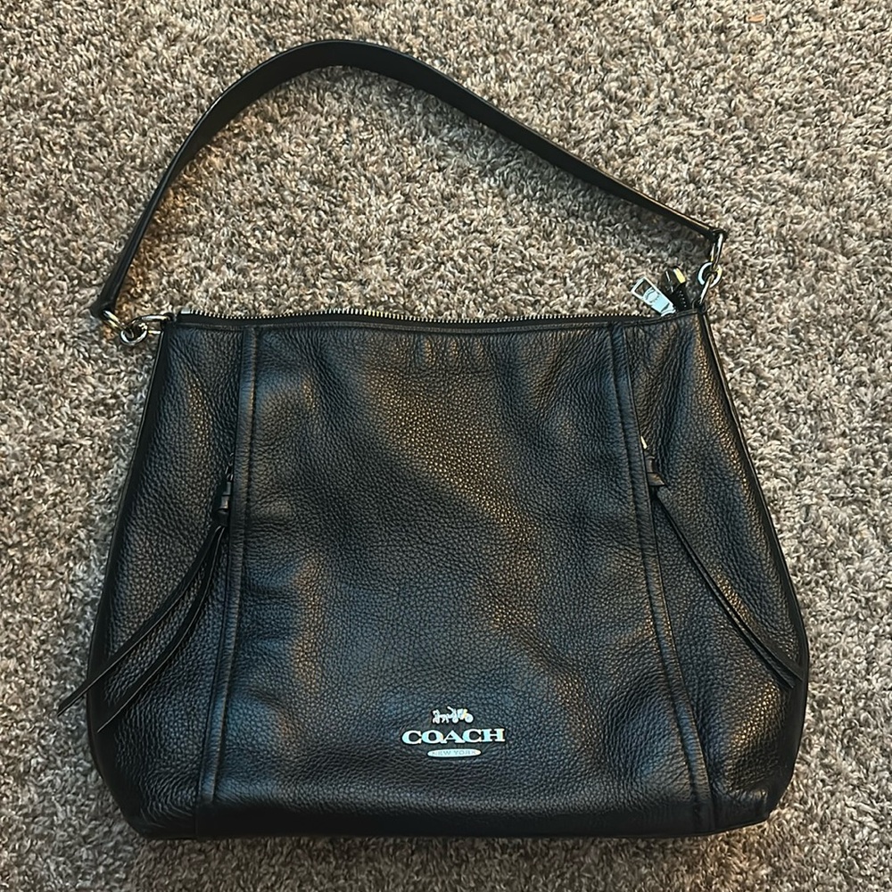 Vintage Coach Black Leather Shoulder Bag